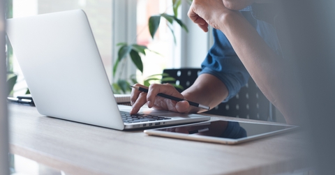 asian business man surfing the internet