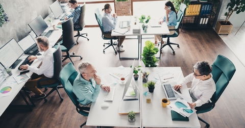 people working together 